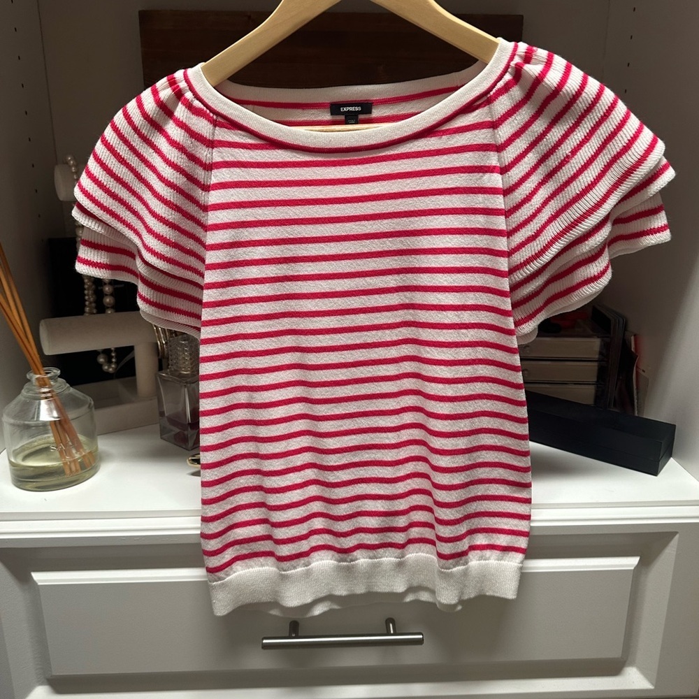 Express Pink and White Flutter Sleeve Fitted Tee - Picture 6 of 9